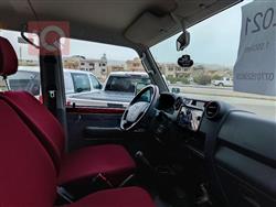 Toyota Land Cruiser 70